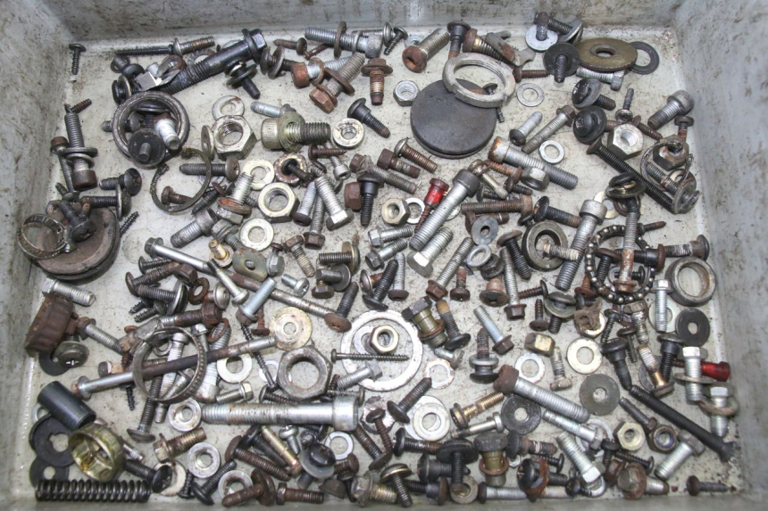 photo de SACO DE PARAFUSOS E FIXADORES PIAGGIO SUPER LX 125 (2000 - 2003) - Vista principal