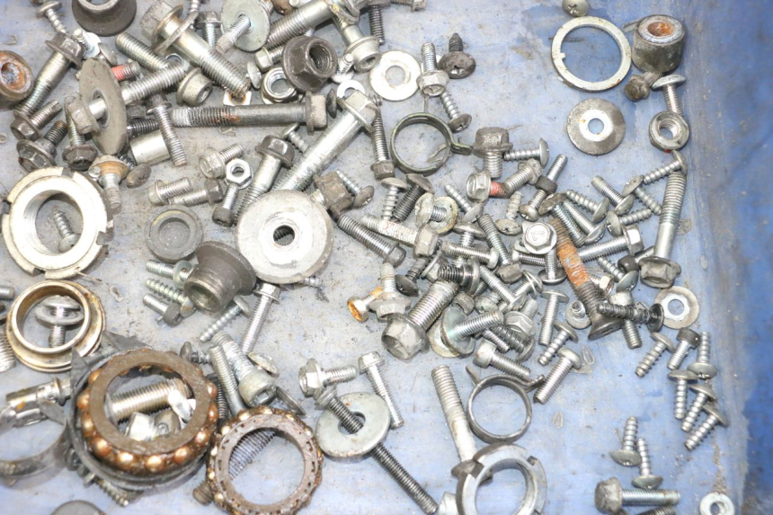photo de SACO DE PARAFUSOS E FERRAGENS SUZUKI BURGMAN 125 (2018 - 2021) - Detalhe da peça