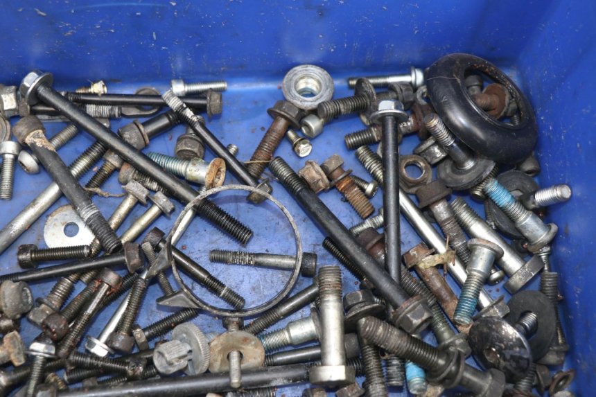 photo de SACO DE PARAFUSOS E FIXADORES SUZUKI GSXF GSX F 600 (1988 - 1997) - Detalhe da peça