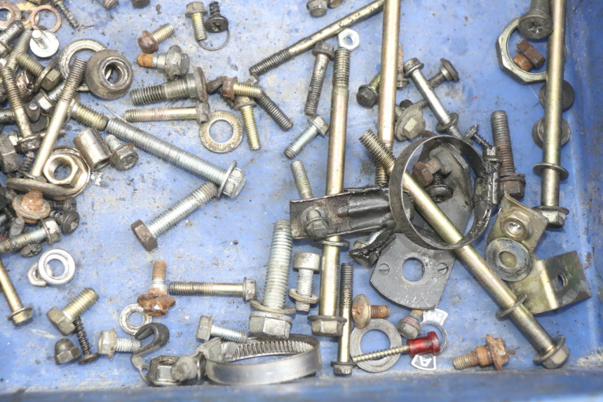 photo de SACO DE PARAFUSOS E FERRAGENS PEUGEOT SV 125 (1991 - 1994) - Zoom do estado de desgaste