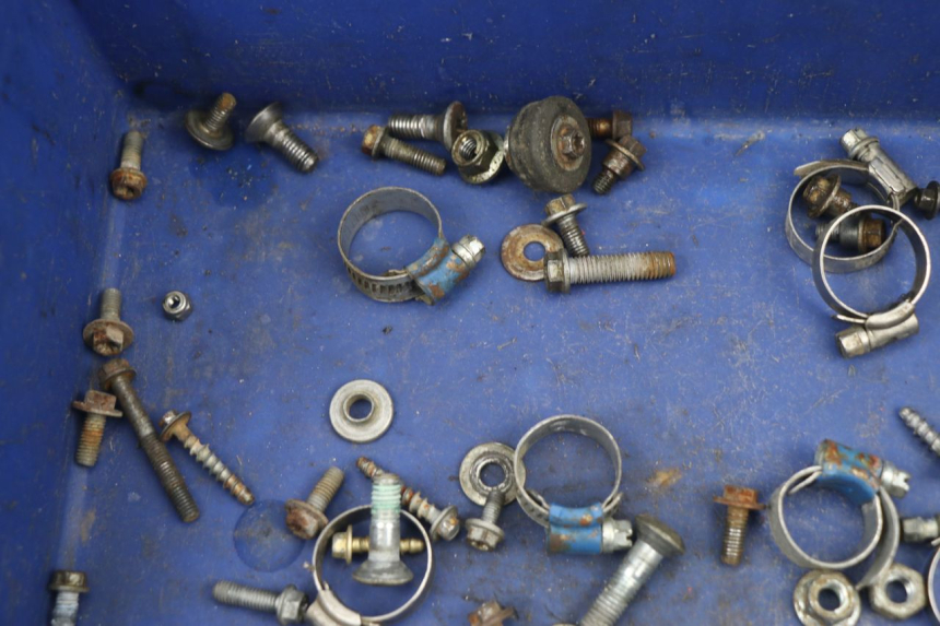 photo de SACO DE PARAFUSOS E FERRAGENS KTM SX 65 (2009 - 2015) - Outro ângulo de visão