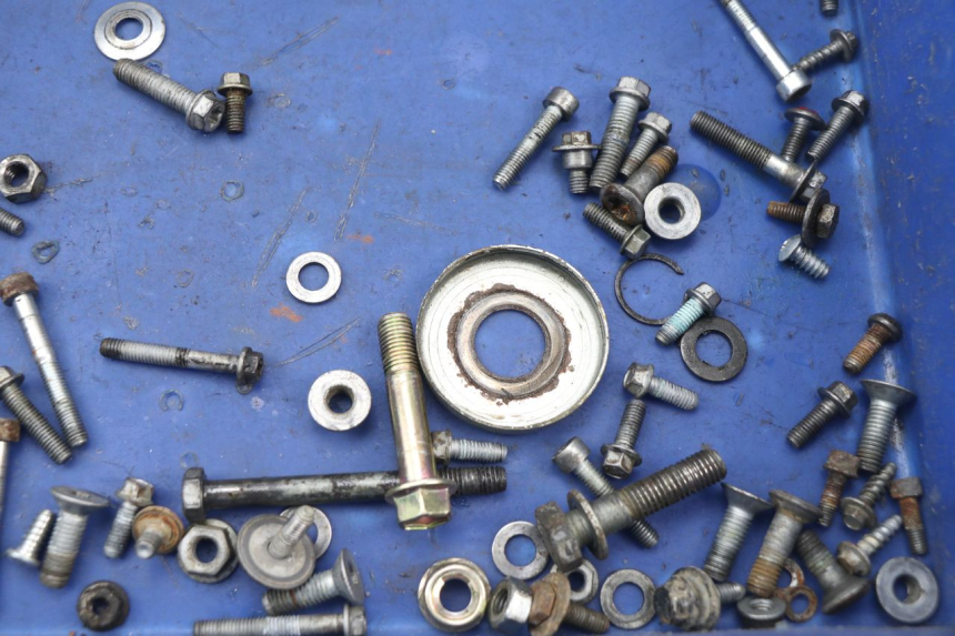 photo de SACO DE PARAFUSOS E FERRAGENS KTM SX 65 (2003 - 2008) - Zoom do estado de desgaste
