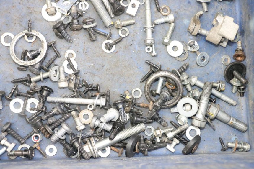 photo de SACO DE PARAFUSOS E FERRAGENS APRILIA SXR 50 (2021 - 2023) - Outro ângulo de visão