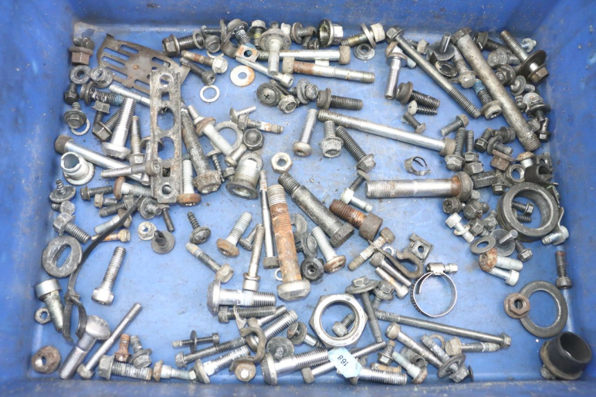 photo de SACO DE PARAFUSOS E FIXADORES YAMAHA TDM ABS 900 (2002 - 2014) - Detalhe da peça