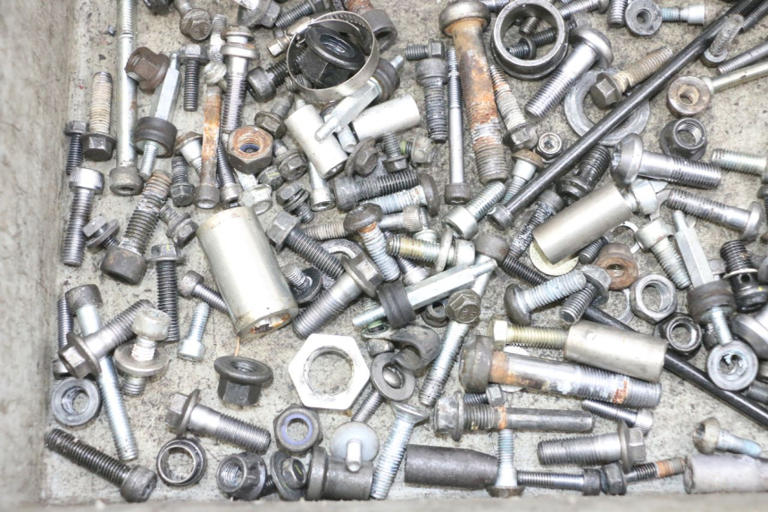 photo de SACO DE PARAFUSOS E FIXADORES YAMAHA TDM ABS 900 (2002 - 2014) - Outro ângulo de visão