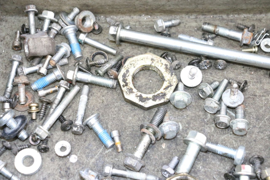 photo de SACO DE PARAFUSOS E FERRAGENS NECO TEMPO 4T 50 (2022 - 2026) - Pontos de fixação