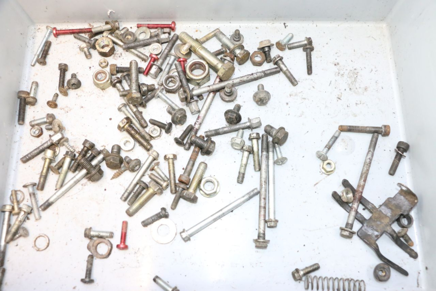 photo de SACO DE PARAFUSOS E FERRAGENS PEUGEOT TREKKER 50 (1995 - 2004) - Detalhe da peça