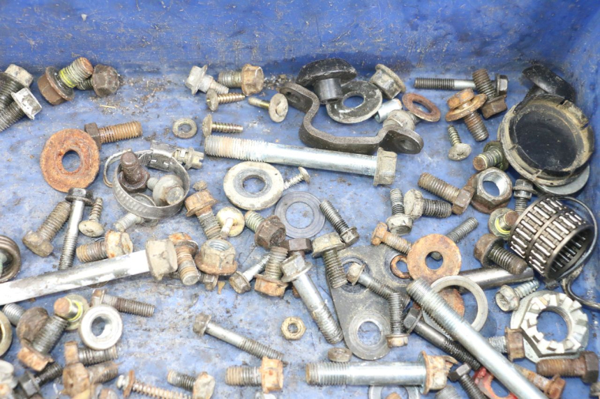 photo de SACO DE PARAFUSOS E FIXADORES HONDA TRX 300 (1988 - 2000) - Outro ângulo de visão