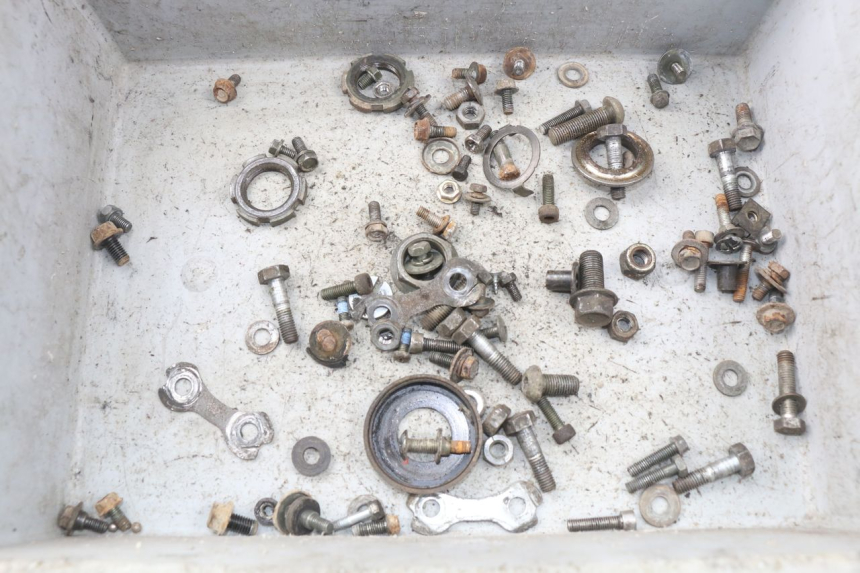 photo de SACO DE PARAFUSOS E FERRAGENS YAMAHA TW 125 (1998 - 2002) - Vista principal