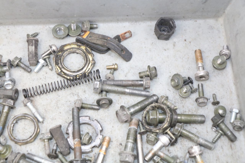photo de SACO DE PARAFUSOS E FIXADORES PEUGEOT TWEET 4T 50 (2018 - 2022) - Outro ângulo de visão
