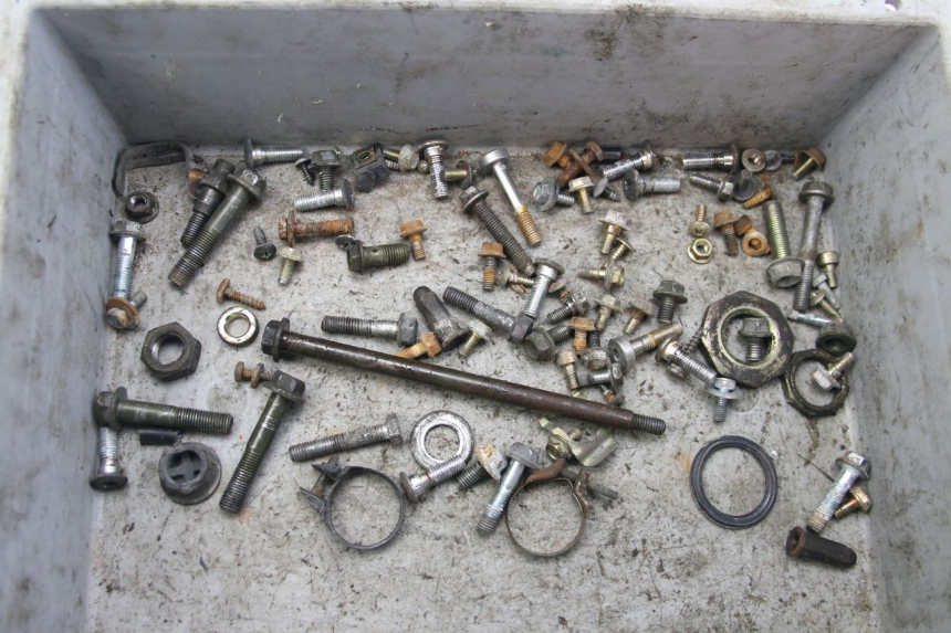 photo de SACO DE PARAFUSOS E FIXADORES PEUGEOT TWEET 4T 50 (2010 - 2014) - Vista principal