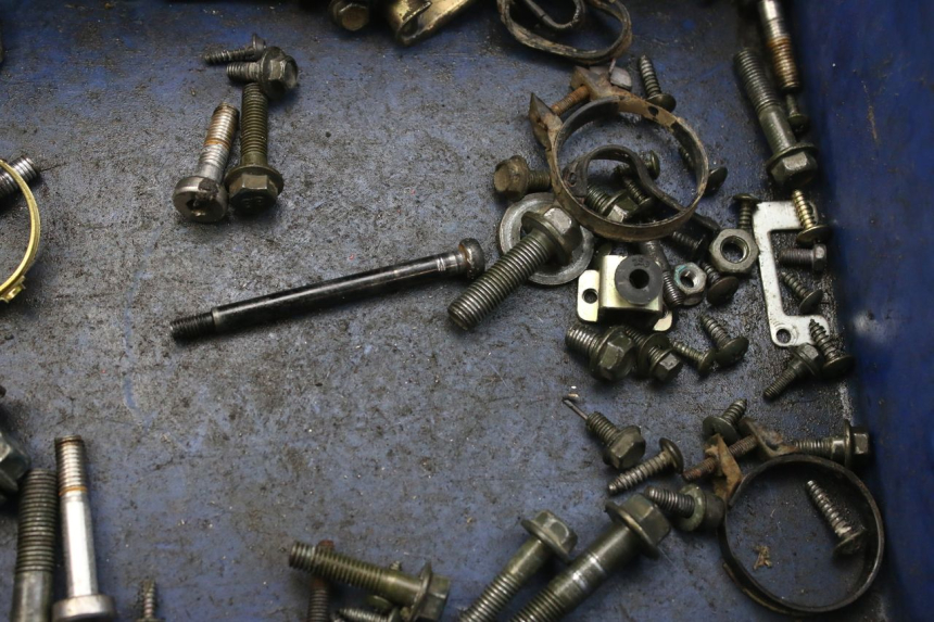 photo de SACO DE PARAFUSOS E FIXADORES PEUGEOT TWEET 4T 50 (2010 - 2014) - Detalhe da peça