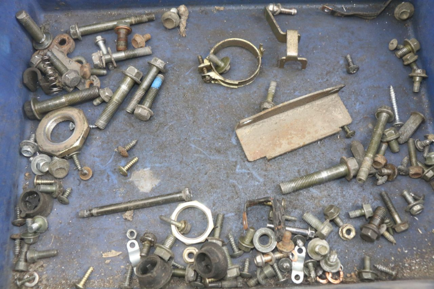 photo de SACO DE PARAFUSOS E FIXADORES PEUGEOT TWEET 4T 50 (2018 - 2022) - Detalhe da peça