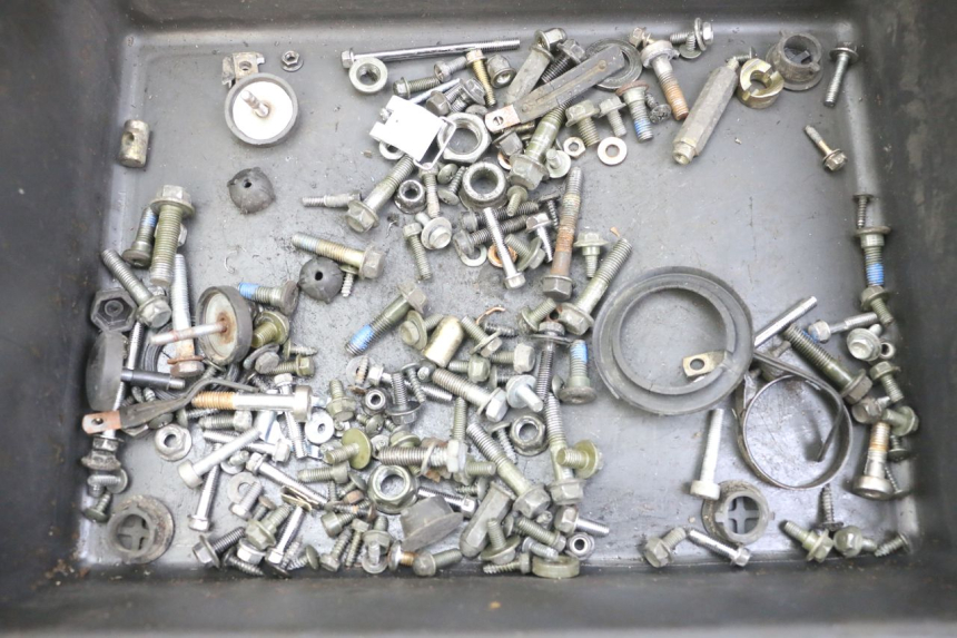 photo de SACO DE PARAFUSOS E FIXADORES PEUGEOT TWEET 4T 50 (2018 - 2022) - Vista principal