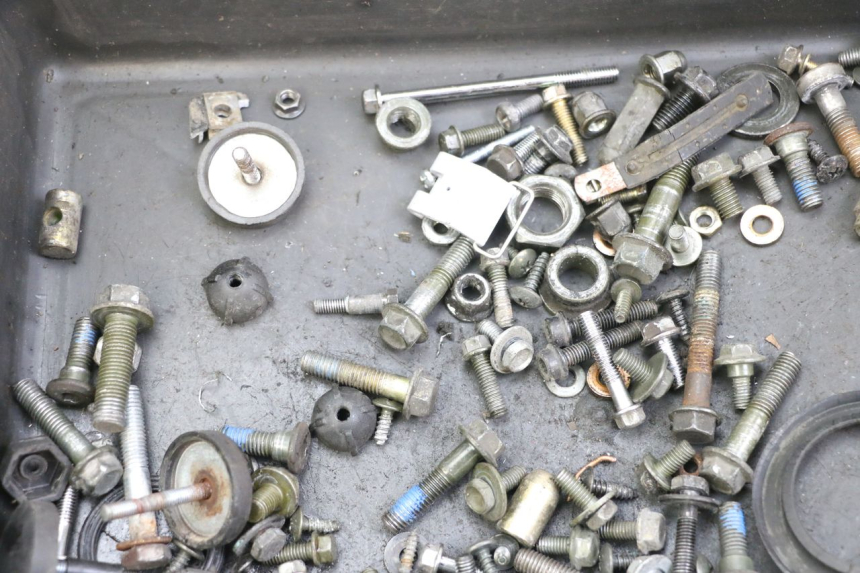 photo de SACO DE PARAFUSOS E FIXADORES PEUGEOT TWEET 4T 50 (2018 - 2022) - Detalhe da peça