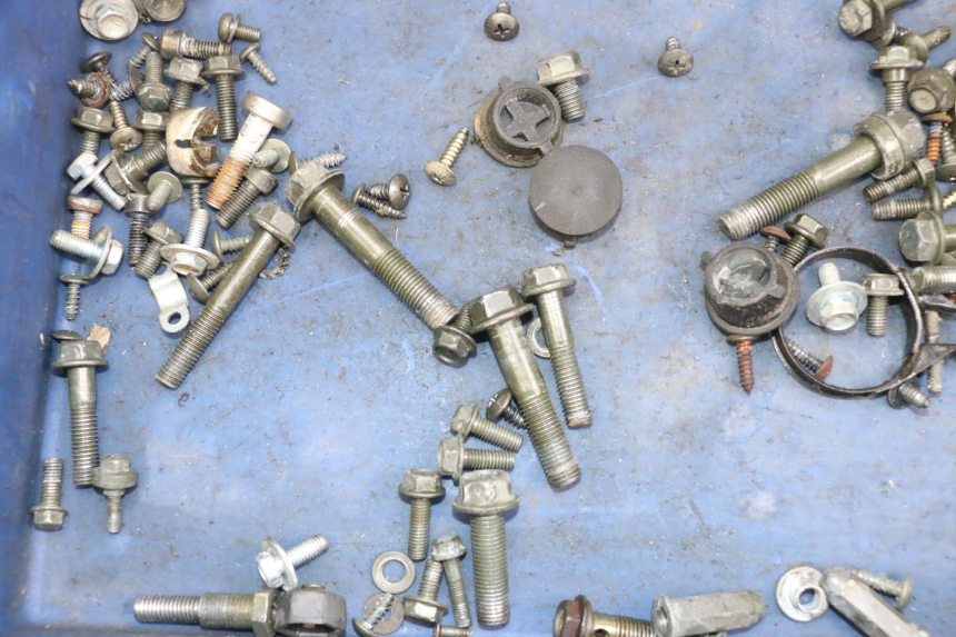 photo de SACO DE PARAFUSOS E FERRAGENS PEUGEOT TWEET 4T 50 (2014 - 2019) - Zoom do estado de desgaste