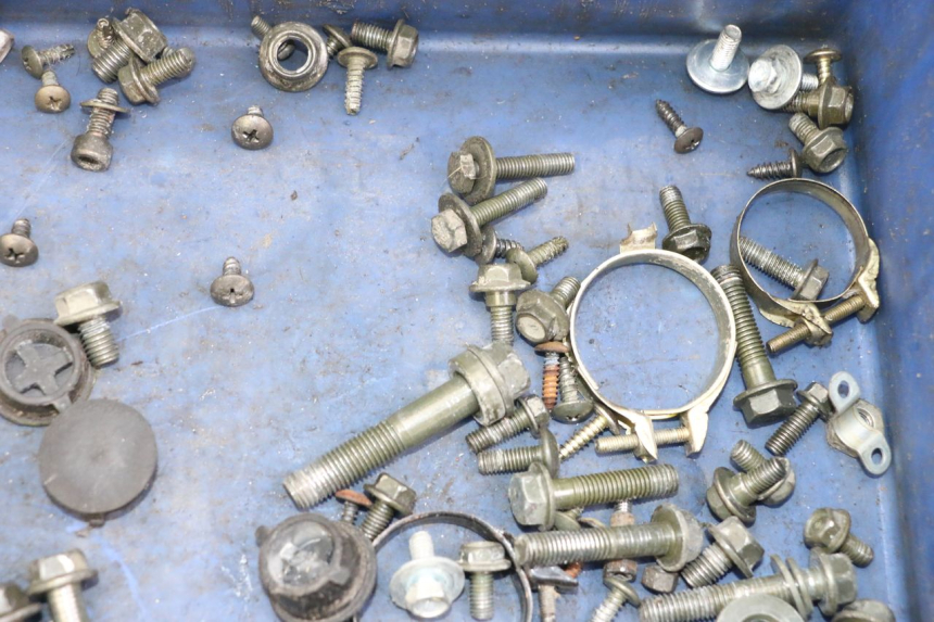 photo de SACO DE PARAFUSOS E FERRAGENS PEUGEOT TWEET 4T 50 (2014 - 2019) - Outro ângulo de visão