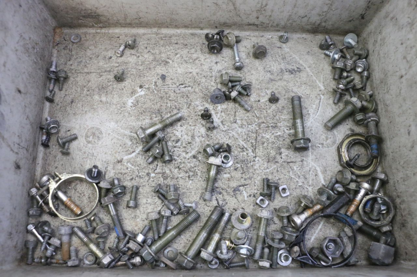 photo de SACO DE PARAFUSOS E FIXADORES PEUGEOT TWEET 4T 50 (2018 - 2022) - Vista principal