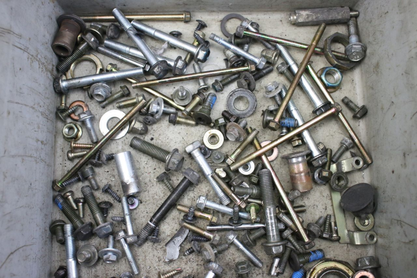 photo de SACO DE PARAFUSOS E FERRAGENS PEUGEOT TWEET 125 (2010 - 2017) - Detalhe da peça