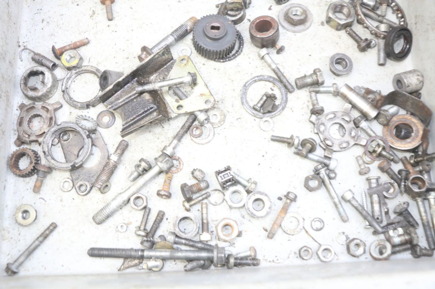 photo de SACO DE PARAFUSOS E FERRAGENS PIAGGIO TYPHOON 50 (1993 - 1999) - Detalhe da peça