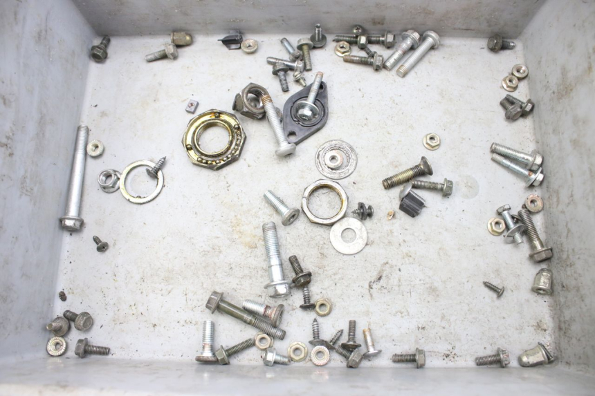 photo de SACO DE PARAFUSOS E FERRAGENS PEUGEOT V-CLIC VCLIC 50 (2007 - 2013) - Vista principal