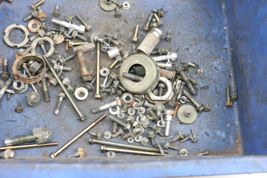 photo de SACO DE PARAFUSOS E FIXADORES BEELINE VELOCE 4T 50 (2011 - 2020) - Detalhe da peça