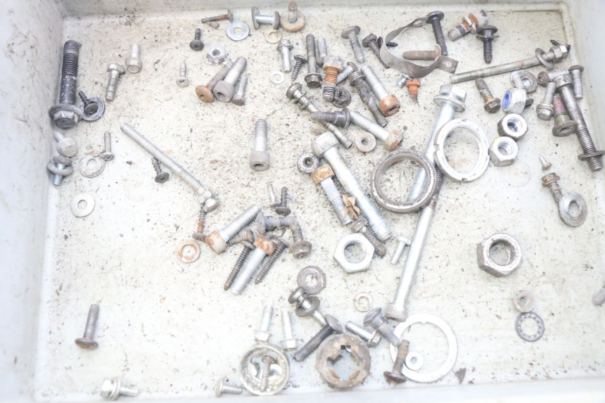 photo de SACO DE PARAFUSOS E FERRAGENS PIAGGIO VESPA LX 2T 50 (2005 - 2013) - Detalhe da peça