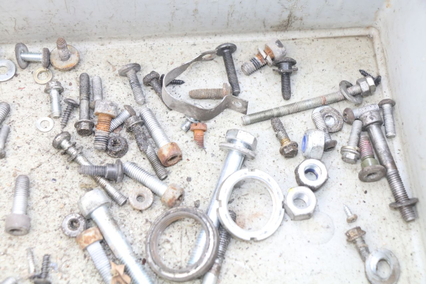 photo de SACO DE PARAFUSOS E FERRAGENS PIAGGIO VESPA LX 2T 50 (2005 - 2013) - Outro ângulo de visão