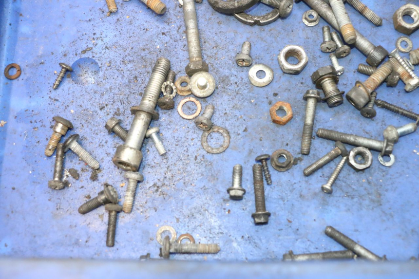 photo de SACO DE PARAFUSOS E FERRAGENS PIAGGIO VESPA LX 2T 50 (2005 - 2013) - Zoom do estado de desgaste