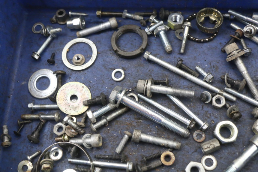 photo de SACO DE PARAFUSOS E FERRAGENS PIAGGIO VESPA LX 125 (2005 - 2010) - Detalhe da peça