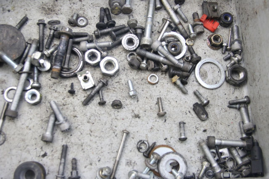photo de SACO DE PARAFUSOS E FERRAGENS PIAGGIO VESPA S 2T 50 (2007 - 2014) - Detalhe da peça