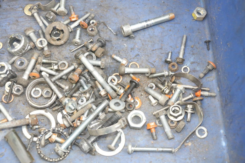 photo de SACO DE PARAFUSOS E FERRAGENS PIAGGIO VESPA S 2T 50 (2007 - 2014) - Detalhe da peça