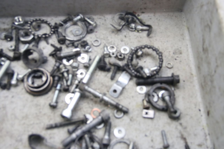 photo de SACO DE PARAFUSOS E FERRAGENS PIAGGIO VESPA SPRINT 2T 50 (2014 - 2018) - Detalhe da peça
