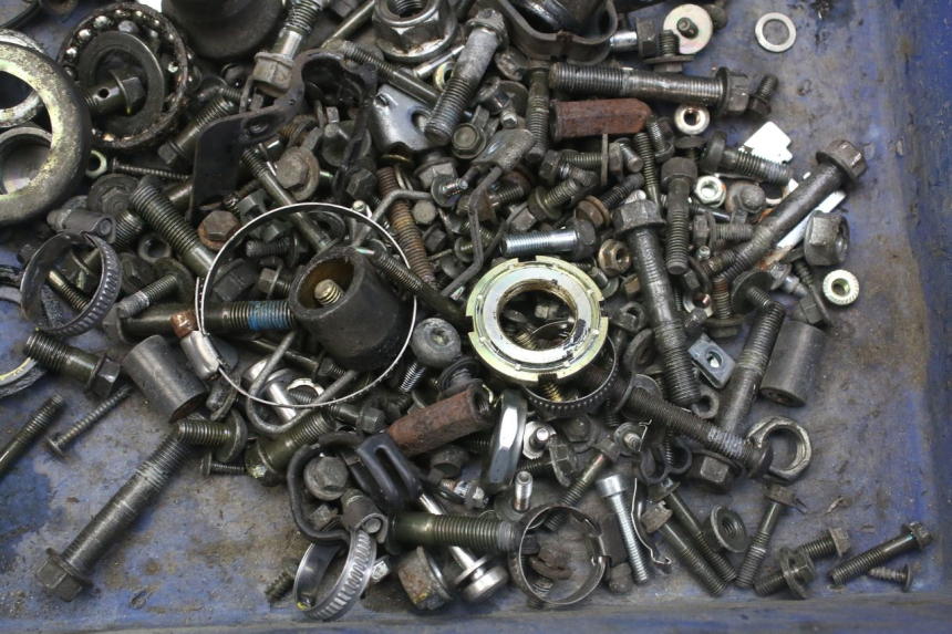 photo de SACO DE PARAFUSOS E FIXADORES KYMCO X-CITING XCITING 400 (2014 - 2018) - Detalhe da peça