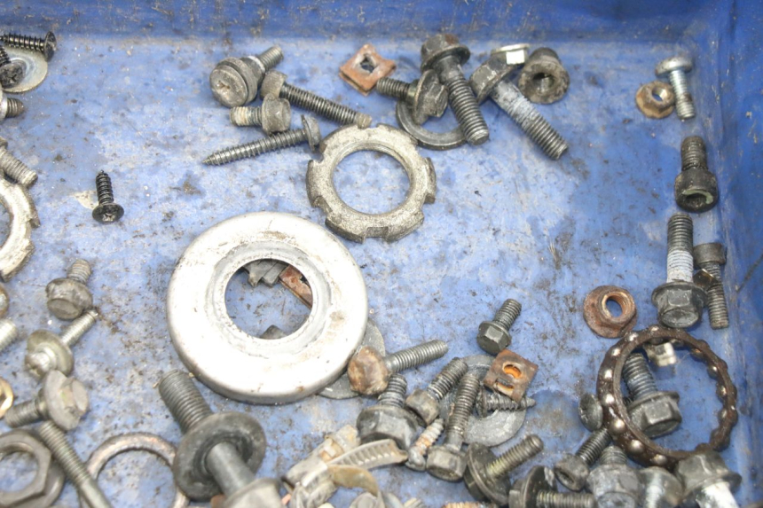 photo de SACO DE PARAFUSOS E FERRAGENS YAMAHA X-MAX XMAX 250 (2006 - 2009) - Outro ângulo de visão