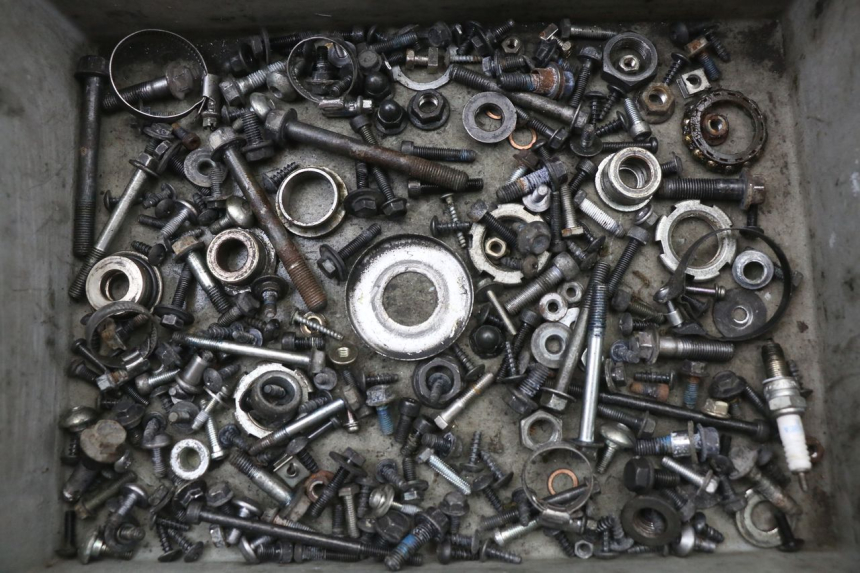 photo de SACO DE PARAFUSOS E FERRAGENS YAMAHA X-MAX XMAX 125 (2010 - 2013) - Vista principal