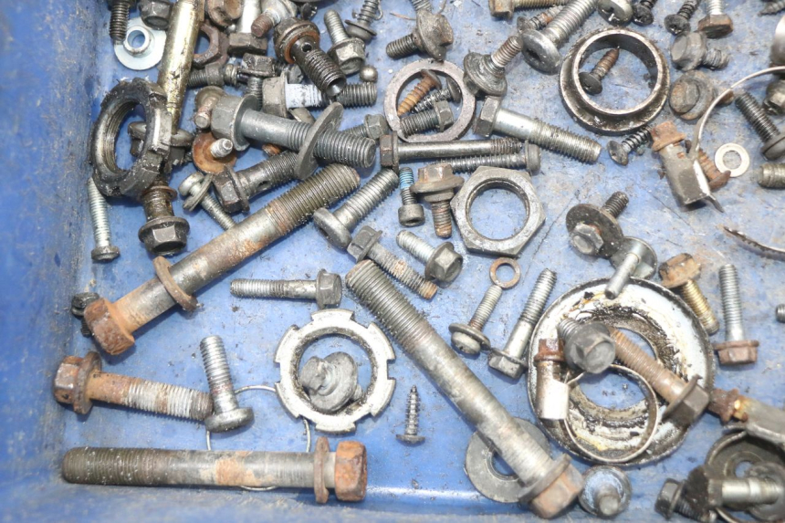 photo de SACO DE PARAFUSOS E FERRAGENS YAMAHA X-MAX XMAX 250 (2006 - 2009) - Outro ângulo de visão