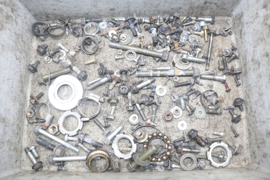 photo de SACO DE PARAFUSOS E FERRAGENS YAMAHA XMAX X-MAX 125 (2006 - 2009) - Vista principal