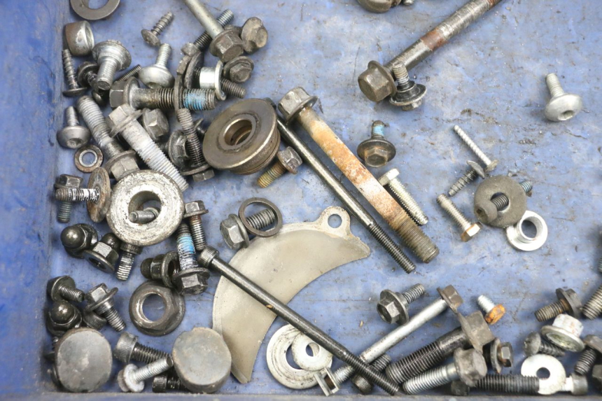 photo de SACO DE PARAFUSOS E FERRAGENS YAMAHA X-MAX XMAX 125 (2010 - 2013) - Outro ângulo de visão