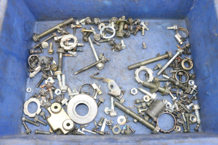 photo de SACO DE PARAFUSOS E FERRAGENS YAMAHA XMAX X-MAX 125 (2006 - 2009) - Vista principal