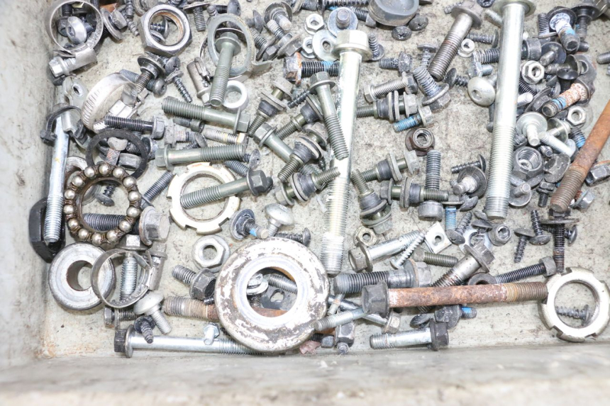 photo de SACO DE PARAFUSOS E FERRAGENS YAMAHA X-MAX XMAX 125 (2010 - 2013) - Outro ângulo de visão