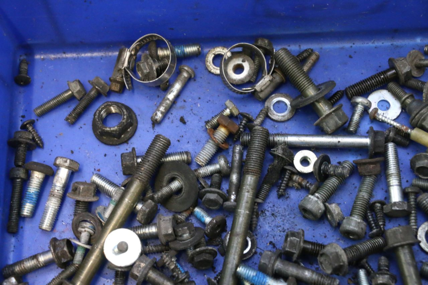 photo de SACO DE PARAFUSOS E FERRAGENS YAMAHA XMAX X-MAX 125 (2006 - 2009) - Vista geral
