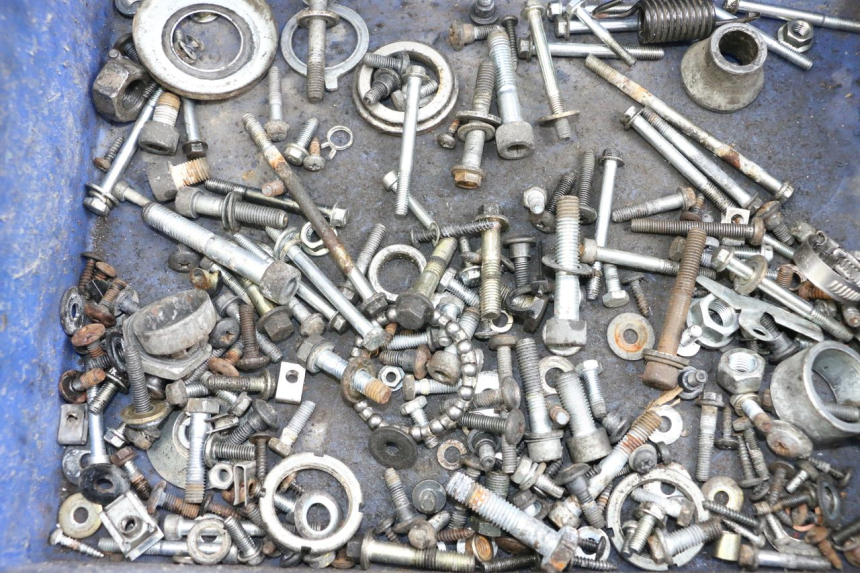 photo de SACO DE PARAFUSOS E FIXADORES PIAGGIO XEVO - X EVO 125 (2007 - 2017) - Detalhe da peça