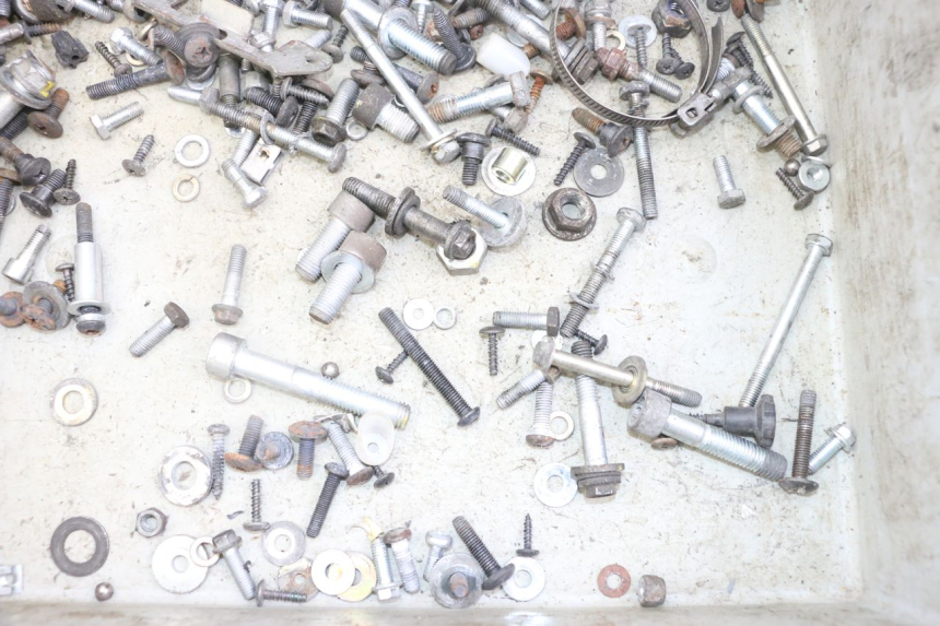 photo de SACO DE PARAFUSOS E FIXADORES PIAGGIO XEVO - X EVO 125 (2007 - 2017) - Detalhe da peça