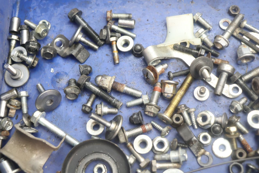 photo de SACO DE PARAFUSOS PARAFUSOS HONDA XLV VARADERO 125 (2007 - 2012) - Detalhe da peça