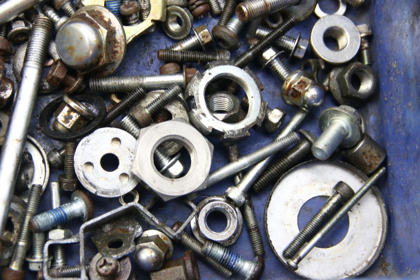 photo de SACO DE PARAFUSOS E FIXADORES YAMAHA XV VIRAGO 750 (1984 - 1998) - Outro ângulo de visão