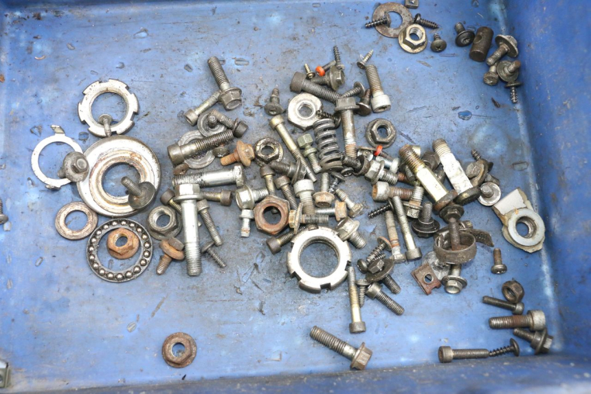 photo de SACO DE PARAFUSOS E FIXADORES YAMAHA YN NEO'S 50 (1997 - 2004) - Detalhe da peça