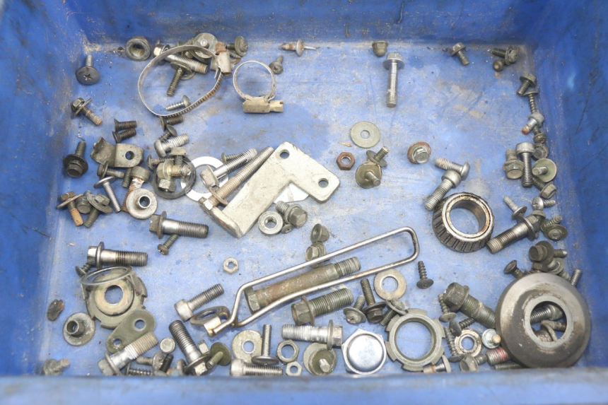 photo de SACO DE PARAFUSOS E FERRAGENS YAMAHA YZF R THUNDERCAT 600 (1996 - 2003) - Detalhe da peça