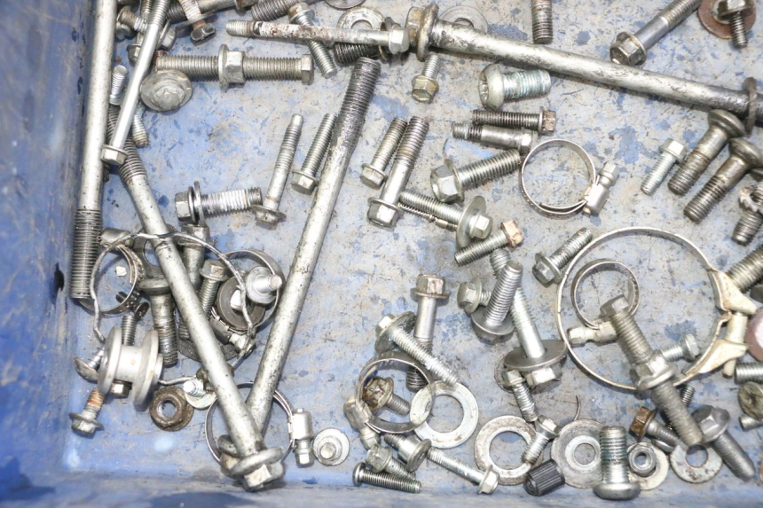 photo de SACO DE PARAFUSOS E FIXADORES YAMAHA YZF YZ-F 450 (2014 - 2016) - Outro ângulo de visão