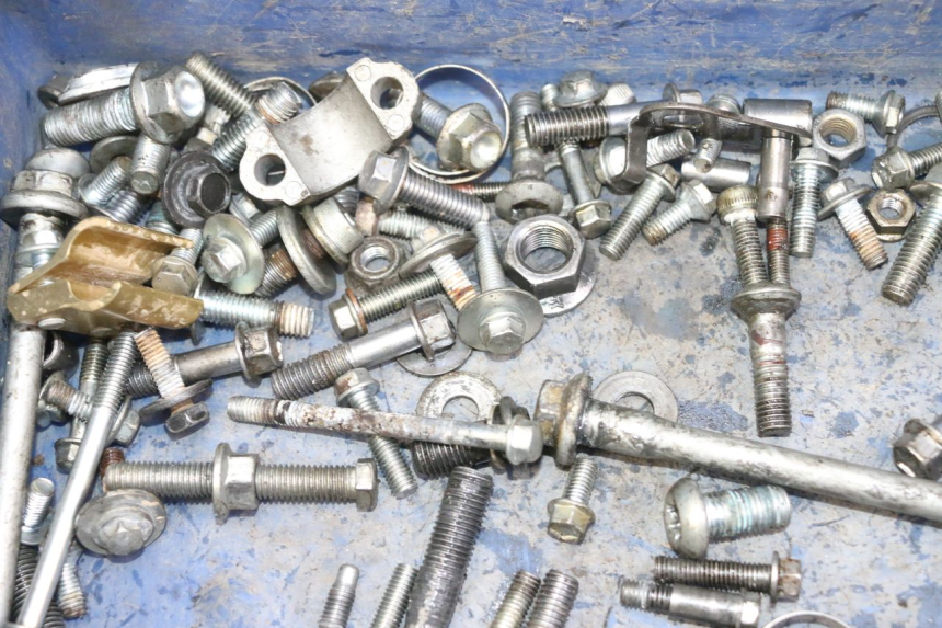 photo de SACO DE PARAFUSOS E FIXADORES YAMAHA YZF YZ-F 450 (2014 - 2016) - Ampliação técnica